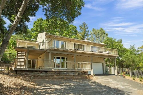 22213 Quinterno Court, Cupertino, CA, 95014 | Card Image