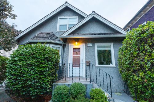 7455 West Blvd, Vancouver, BC, V6P5S2 | Card Image