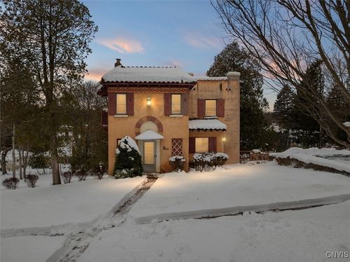 310 Barrington Road, Syracuse, NY, 13214 | Card Image