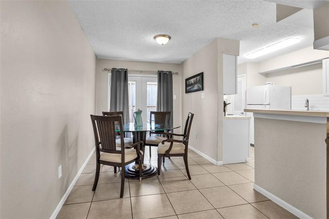 Apt B Dining Room | Image 26