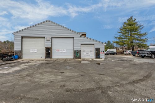 1971 Victory Hwy, Glendale, RI, 02826-1670 | Card Image