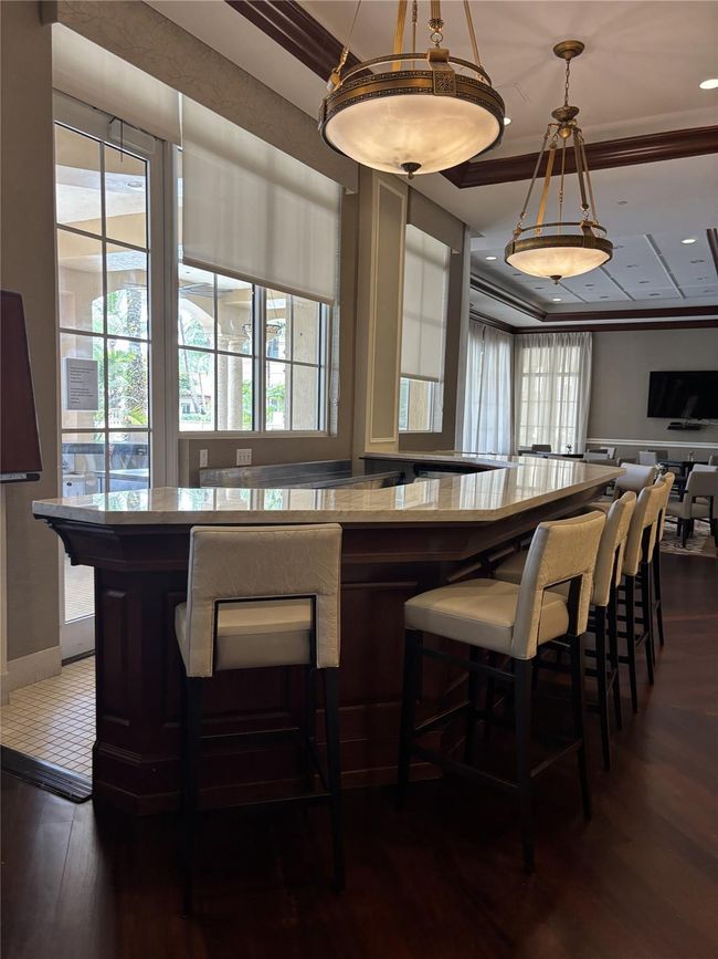 Indoors Bar. | Image 33