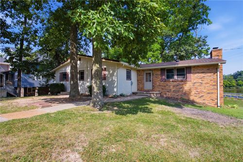 15981 N Hillcrest Drive, Effingham, IL, 62401 | Card Image