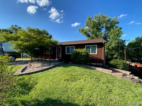 1709 Leafcrest Dr, Hazelwood, MO, 63042-1510 | Card Image