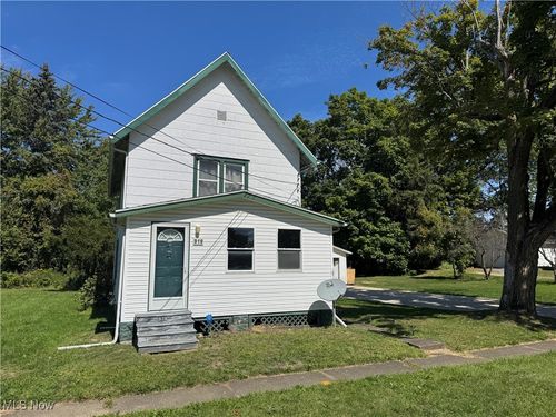 919 E 17th St, Ashtabula, OH, 44004-4023 | Card Image
