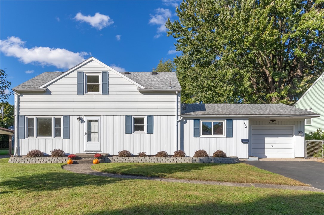 Alfonso Dr, Rochester, NY 14626