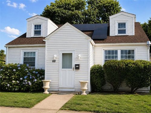 68 Ledge St, Central Falls, RI, 02863-2210 | Card Image