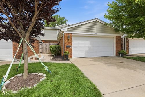 5521 Vin Rose Ln, Indianapolis, IN, 46226-1332 | Card Image