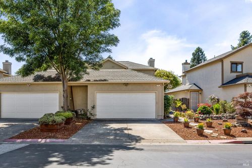 44 Francis Circle, Rohnert Park, CA, 94928 | Card Image
