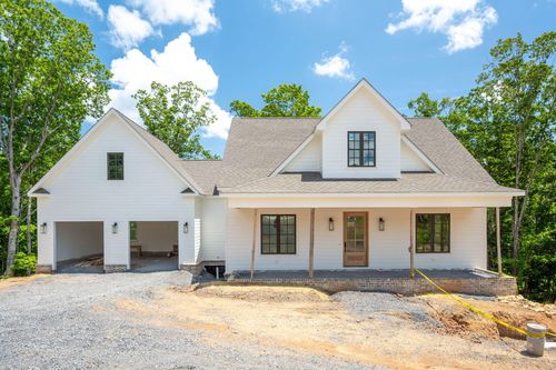 5148 Virginia Pine Rd, Signal Mountain, TN, 37377-1119 | Card Image