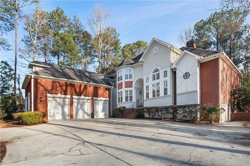 175 Oak Mnr, Fayetteville, GA, 30214-4371 | Card Image