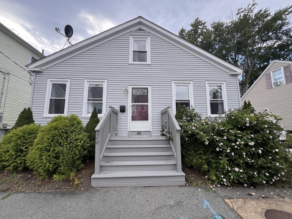Union St, Taunton, MA 02780
