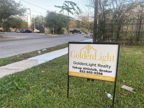 3848 Mainer St, Houston, TX, 77021-6131 | Card Image
