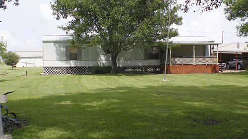 313 Serene Dr E, Victoria, TX, 77905-1956 | Card Image