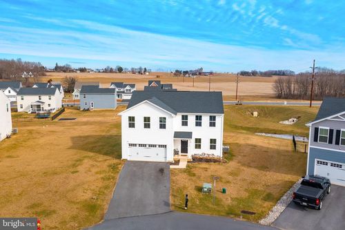 118 Equine Dr, MARIETTA, PA, 17547-9613 | Card Image