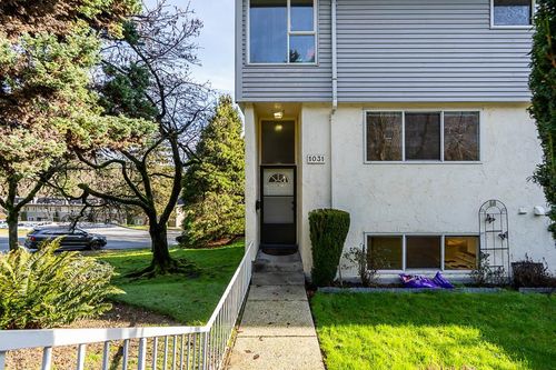 1031 Cecile Dr, Port Moody, BC, V3H1M5 | Card Image