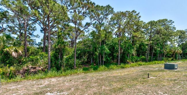 449 Egret Cir, House other with 2 bedrooms, 2 bathrooms and null parking in Barefoot Bay FL | Image 26