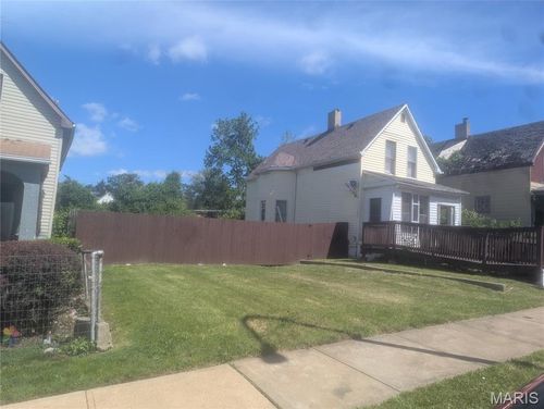 4737 Beacon Ave, Saint Louis, MO, 63120-2207 | Card Image