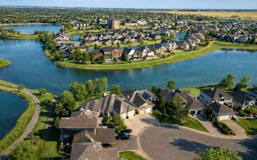 {{alt}} | Card Image