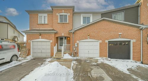 73 Chipmunk Cres, Brampton, ON, L6R1B4 | Card Image