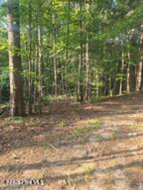 15 B1 Southwind Dr, Mc Cormick, SC, 29835-4021 | Card Image