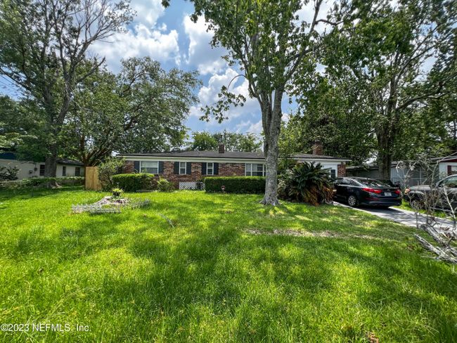 8032 Lourdes Dr S, House other with 3 bedrooms, 2 bathrooms and null parking in Jacksonville FL | Image 1