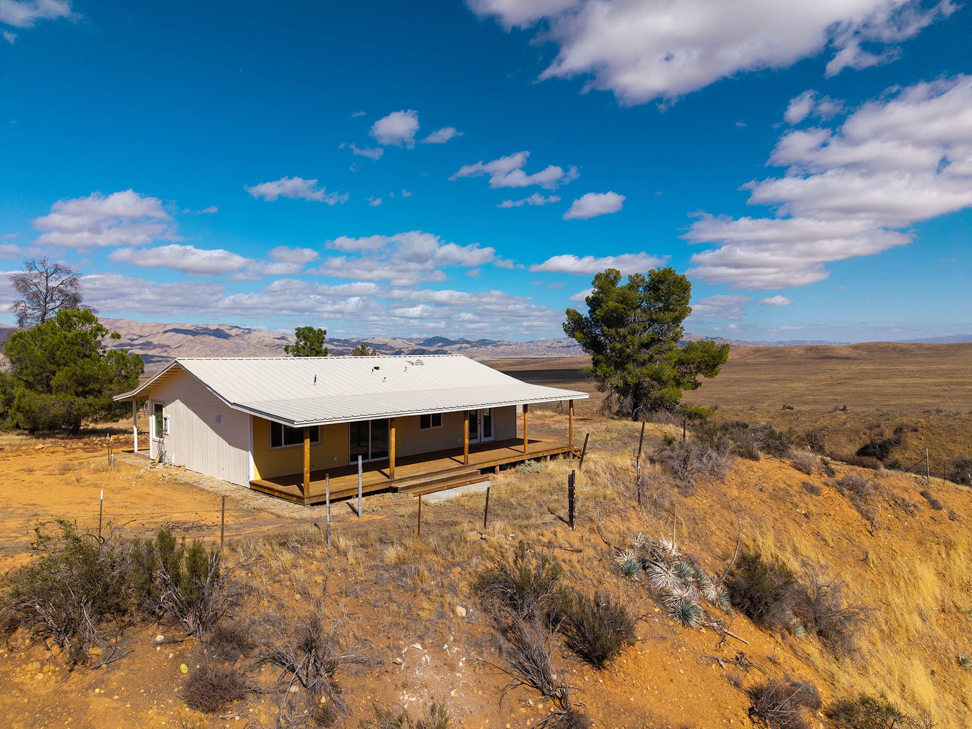 Land in CUYAMA 3