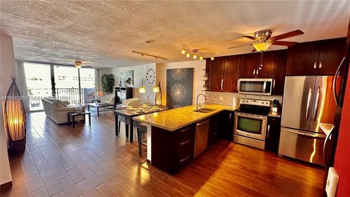 503-3703 Ne 166th St, North Miami Beach, FL, 33160-3865 | Card Image