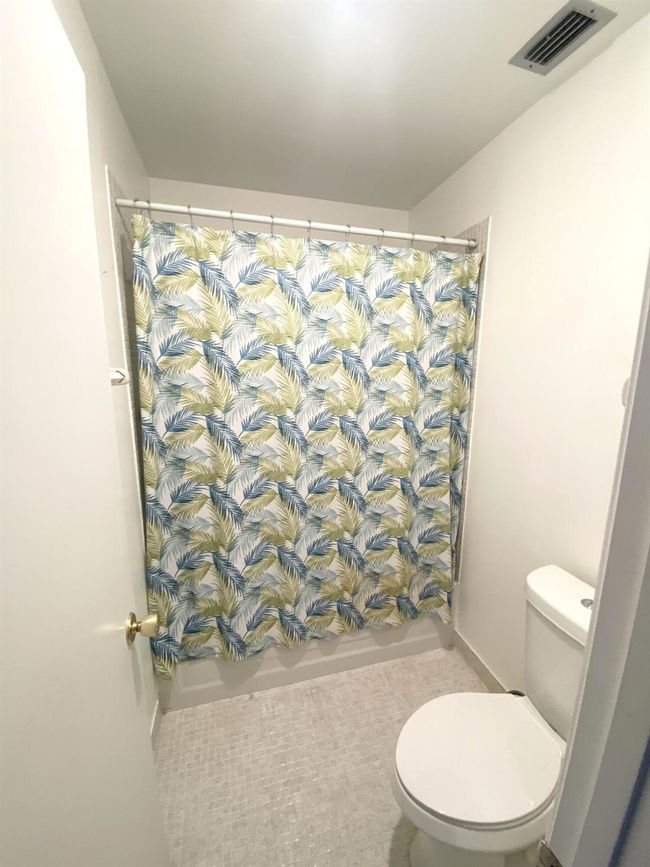 APT-203 - 1120 Mahogany Way, Condo with 2 bedrooms, 2 bathrooms and null parking in Delray Beach FL | Image 16