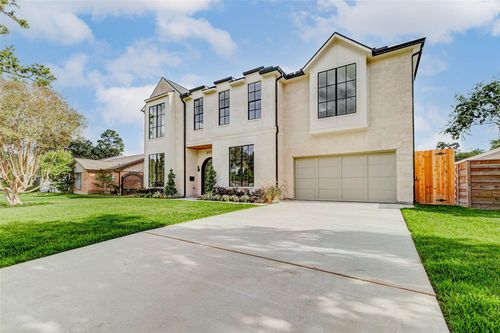 6911 Hartland Ave, Houston, TX, 77055-7610 | Card Image