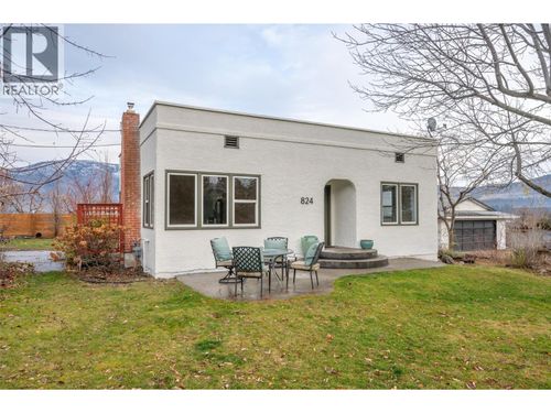 {{alt}} | Card Image