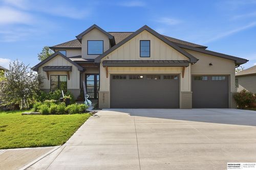 2007 S 211th St, Elkhorn, NE, 68022-2752 | Card Image