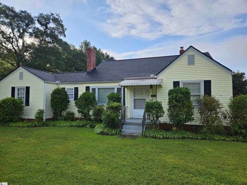 2016 E North St, Greenville, SC, 29607-1233 | Card Image