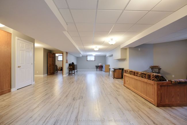 7284 Calvert Dr, House other with 4 bedrooms, 4 bathrooms and 6 parking in Strathroy ON | Image 24