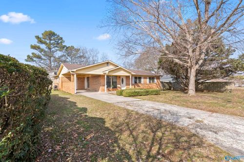 2615 Briar Avenue Sw, Decatur, AL, 35601 | Card Image