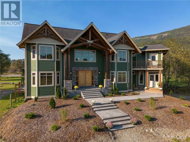 2388 Lawrence Rd, House other with 3 bedrooms, 3 bathrooms and 20 parking in Lumby BC | Image 8