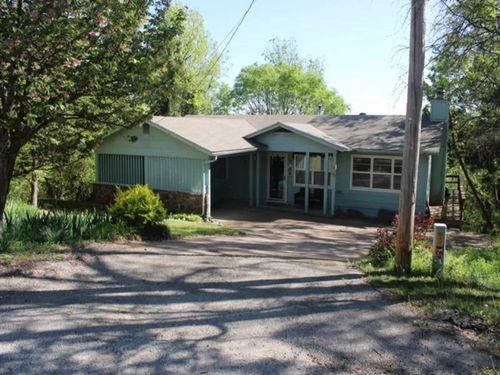 6 Cochise Cir, Cherokee Village, AR, 72529-2224 | Card Image