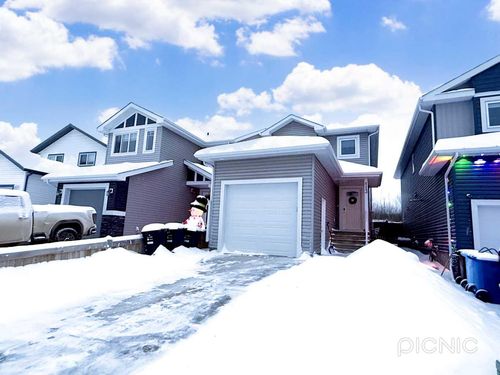 113 Alpine Court, Fort Mcmurray, AB, T9J1B3 | Card Image