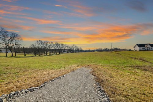 2768 Hartsville Pike, Castalian Springs, TN, 37031-4705 | Card Image