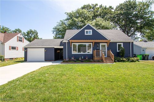 225 Berkshire Rd, Avon Lake, OH, 44012-1525 | Card Image