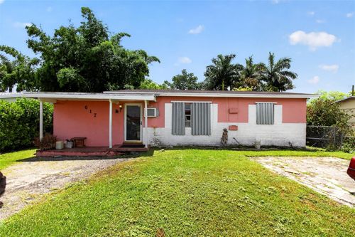 617 Sw 14th St, BELLE GLADE, FL, 33430-3728 | Card Image