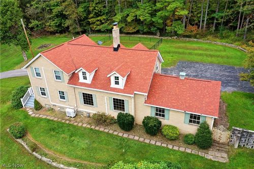 892 Yankee Run Rd, Masury, OH, 44438-8722 | Card Image