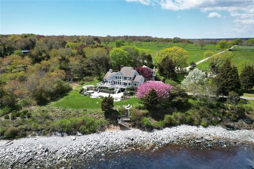 115 Beavertail Rd, Jamestown, RI, 02835-2714 | Card Image