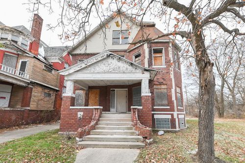 261 Chandler St, Detroit, MI, 48202-2844 | Card Image