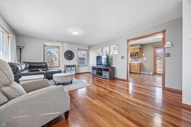 Living Room | Image 8