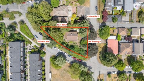 7957 Columbia St, Vancouver, BC, V5X2Z3 | Card Image