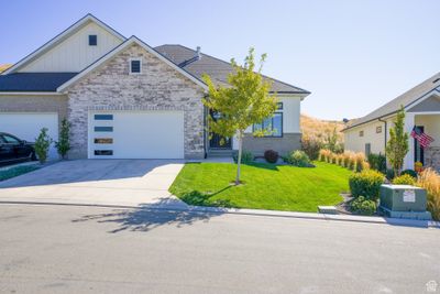 4634 N La Ringhiera Dr, Home with 4 bedrooms, 2 bathrooms and 2 parking in Lehi UT | Image 3