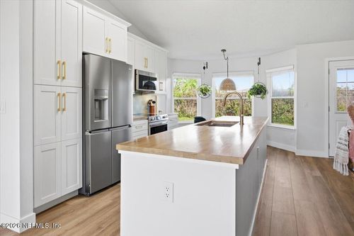 423 Baybrook Dr, Fleming Island, FL, 32003-8088 | Card Image