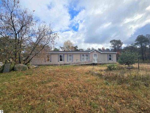 18938 Tustin Road, Tustin, MI, 49688 | Card Image