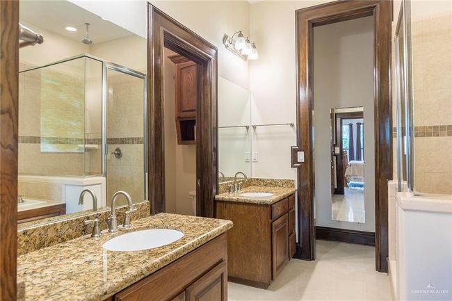 3101 Page Ave, House other with 4 bedrooms, 4 bathrooms and 2 parking in Edinburg TX | Image 11